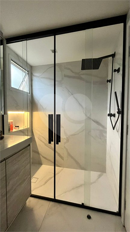 Apartamento de 176 m2 com 4 dormitórios sendo 3 suítes com 3 vagsa Condomínio Dolce Vita Avenida Lacerda Franco ,Cambuci -São Paulo