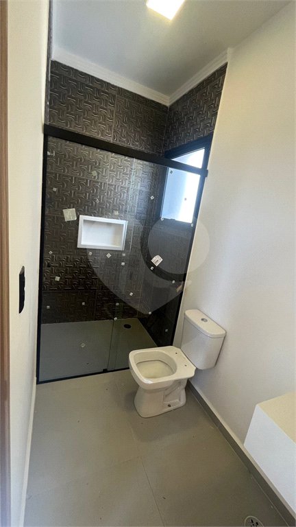 Casa Assobradada com 3 suítes na Vila Thais em Atibaia