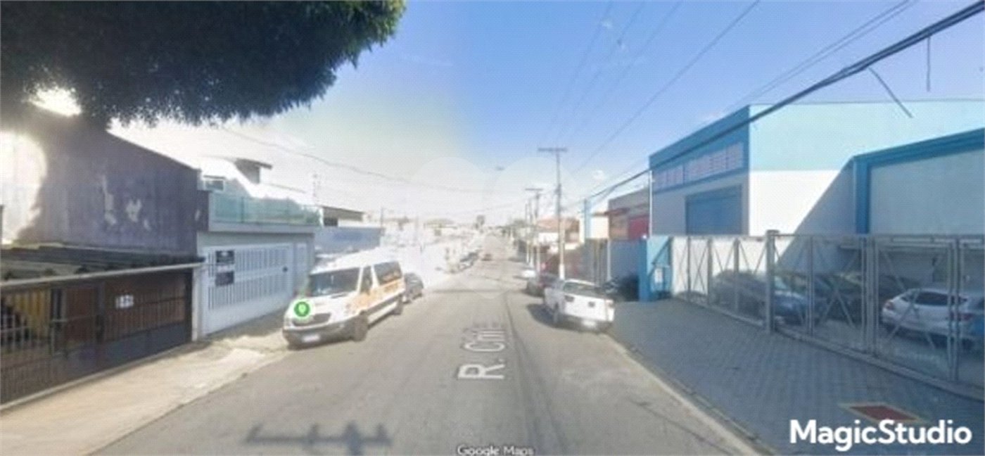 Galpão com 500m² , 2 vagas , 2 banheiros , à venda no Parque das Nações em Santo André