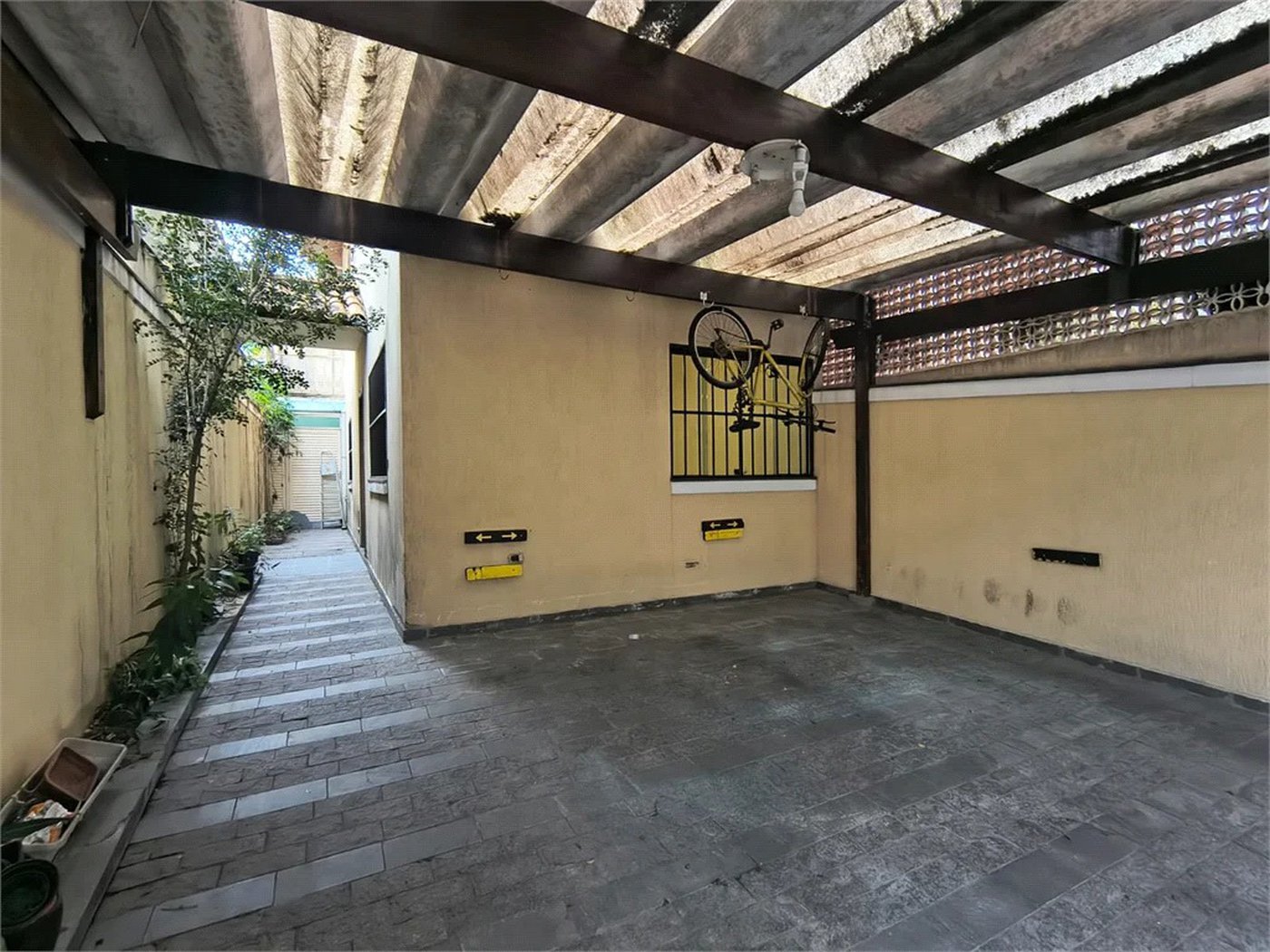 Sobrado à venda com 3 quartos, sendo 1 suíte,  em Butantã, São Paulo, SP