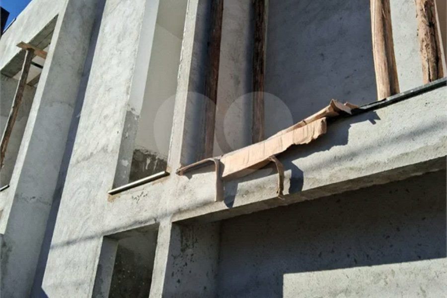 Sobrado moderno com 2 Suítes e vista Privilegiada no Jardim Bandeirantes, Poços de Caldas