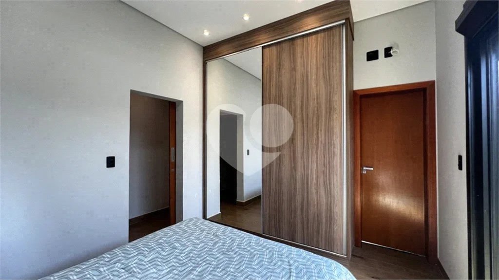 Casa térrea com 3 amplas suítes, á venda no Condomínio Morada do Engenho em Piracicaba/SP.