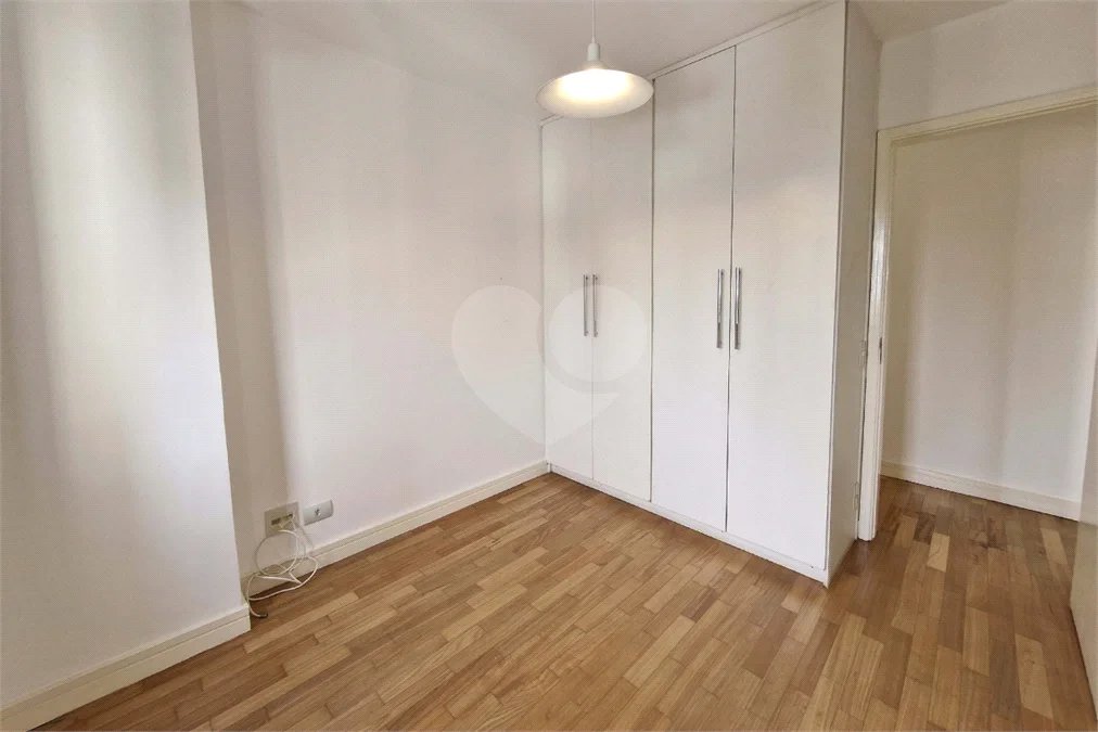 ÓTIMO APARTAMENTO 76 m² ÚTEIS REFORMADO 1 VAGA DE GARAGEM