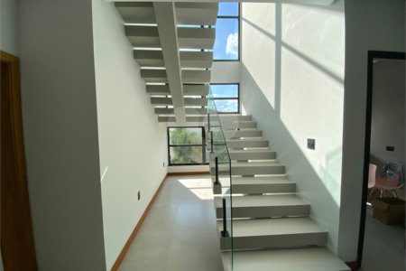 Casa à Venda no Condomínio Damha II
