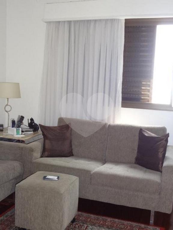 Apartamento em Moema