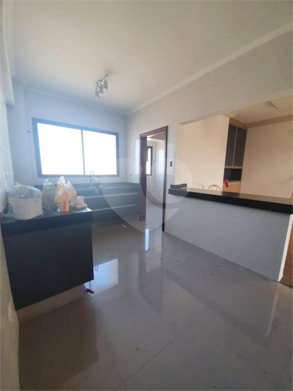 Apartamento Cobertura, no Condomínio Porto Sol.