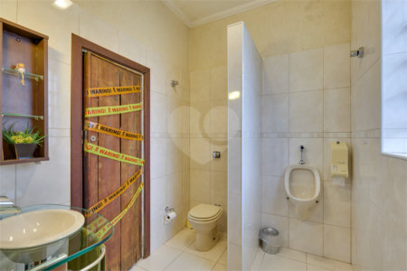 Casa Térrea à venda com 4 quartos, sendo 2 suítes, em Alto da Boa Vista, São Paulo, SP