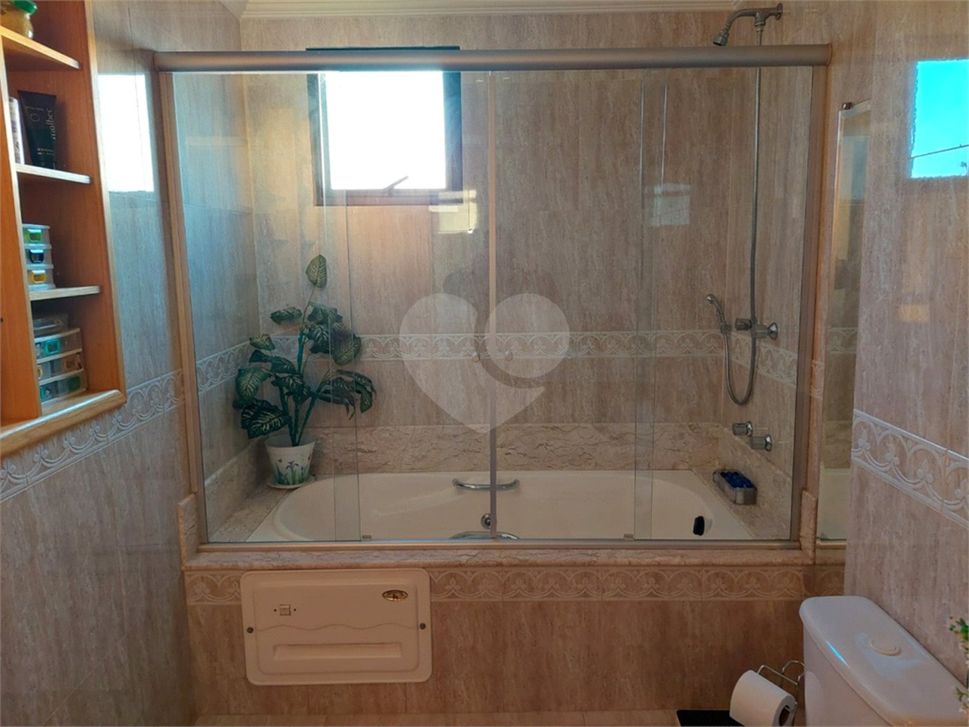 Apartamento com 260m² , 3 dormitórios , sendo 3 suítes , 3 vagas de garagem , à venda na Vila Formosa.