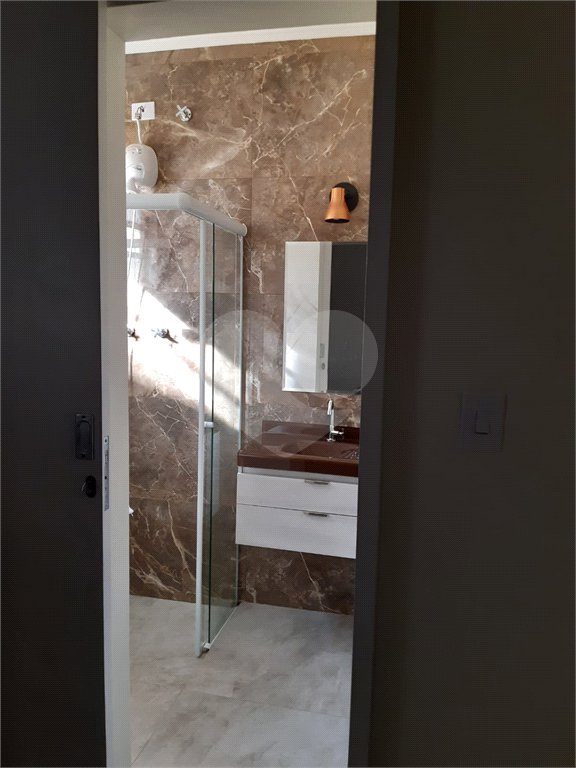 CASA A VENDA NO BAIRRO JARDIM ALVORADA COM 3 DORMITORIOS, 1 SUITE, 3 VAGAS, METRAGEM 250M², Sjc