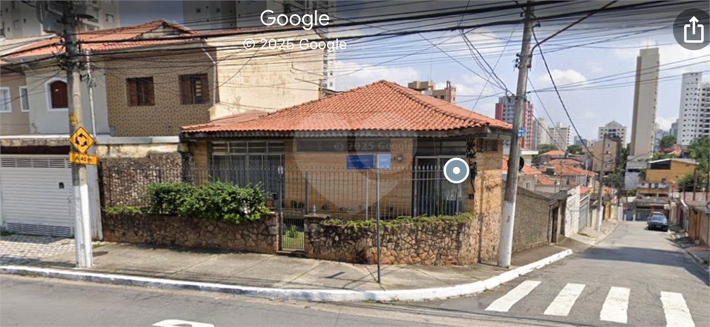 Casa com 244m² , 2 dormitórios , 3 vagas , à venda no Bosque da Saúde.