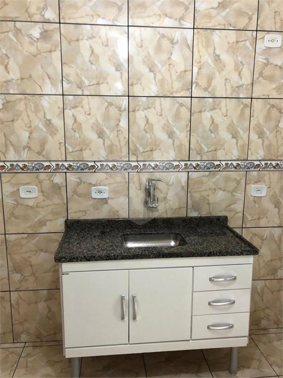 Casa térrea no Condomínio Moradas II .