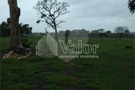 Área rural para venda no Varjão.