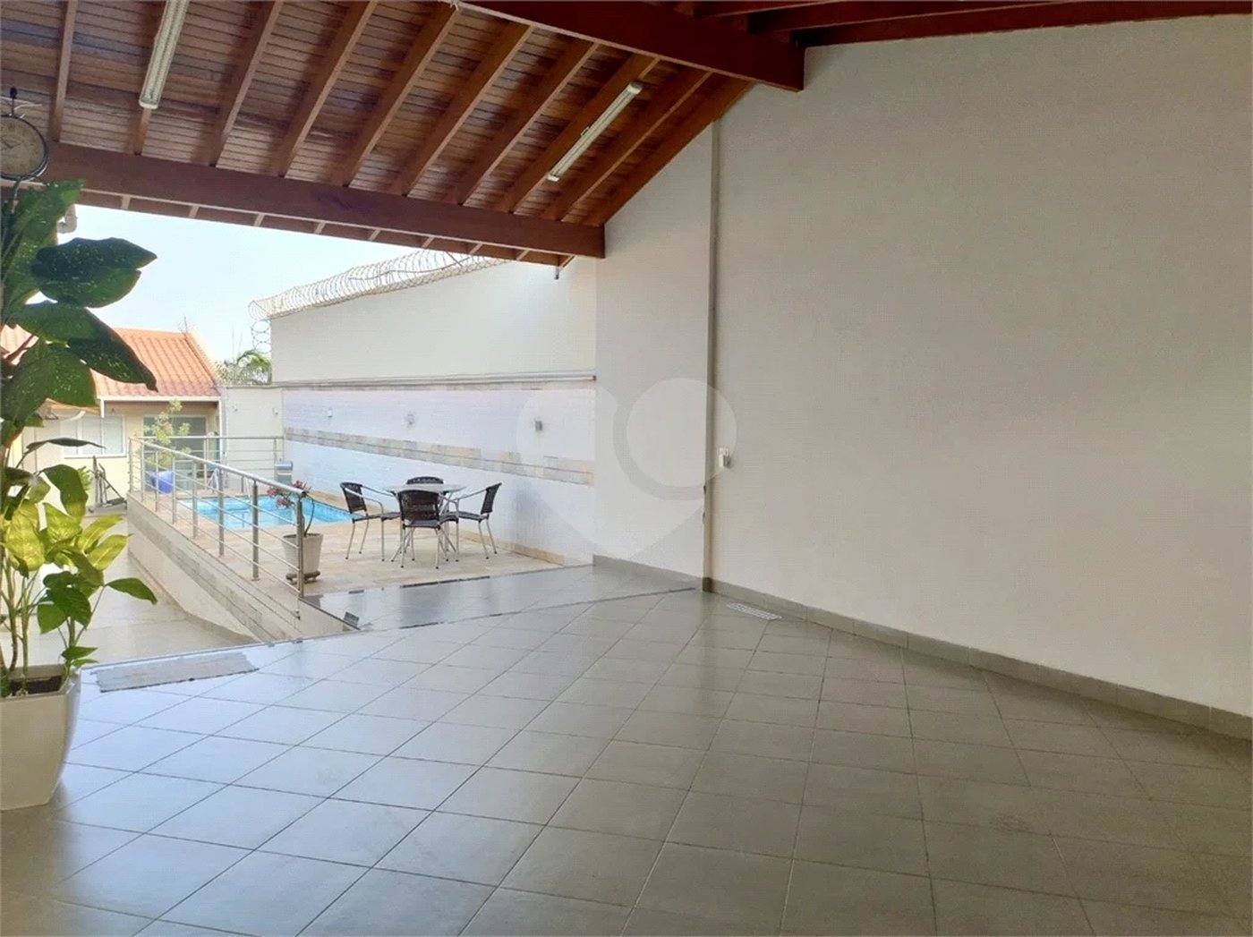Bela casa térrea com 3 dormitórios no bairro Nova Piracicaba !!
