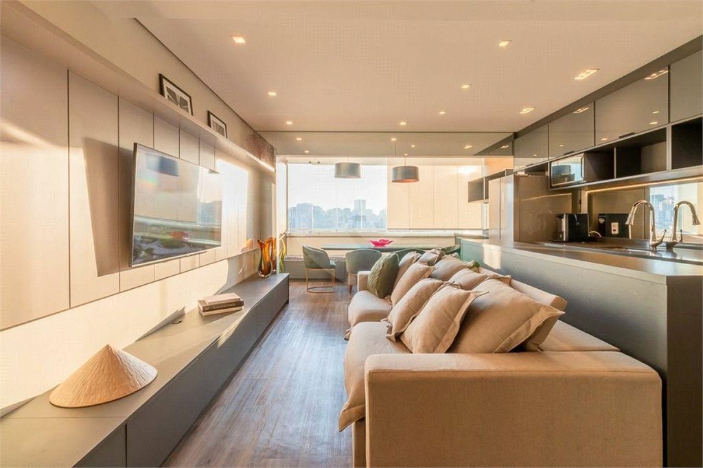 LOFT DUPLEX DE CINEMA. VENHA FAZER UMA VISITA.