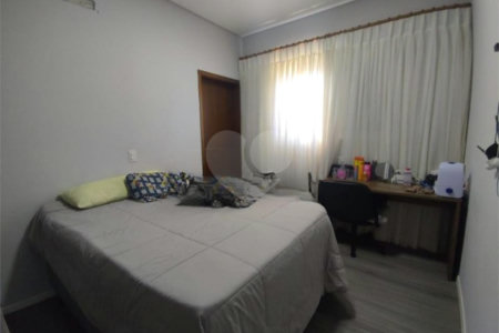 Casa térrea para venda no Condomínio Damha III