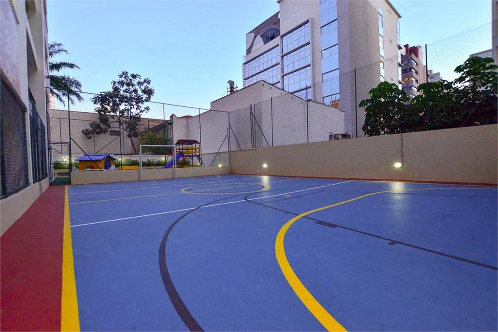 Cobertura à venda com 3 quartos, sendo 1 suíte, em Pinheiros, São Paulo, SP