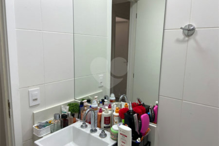 Apartamento à venda Campo Belo, 74 m², 3 dormitórios, 1 suíte, varanda gourmet, 2 vagas, depósito