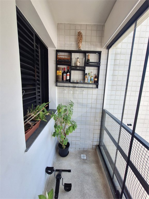 Apartamento à venda com 2 quartos, sendo 1 suíte,  em Morumbi, São Paulo, SP