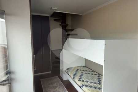 Casa com 300m² , 4 dormitórios , sendo 2 suítes , 5 vagas , à venda no bairro Curuçá , em Santo André.