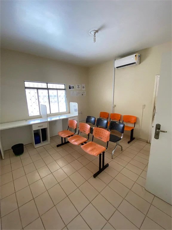 Casa à venda com 5 quartos no Centro, Balsas, MA