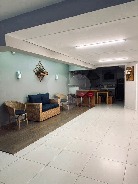 Casa para alugar com 4 quartos, sendo 2 suítes, no condomínio Floradas da Serra, São Paulo - SP