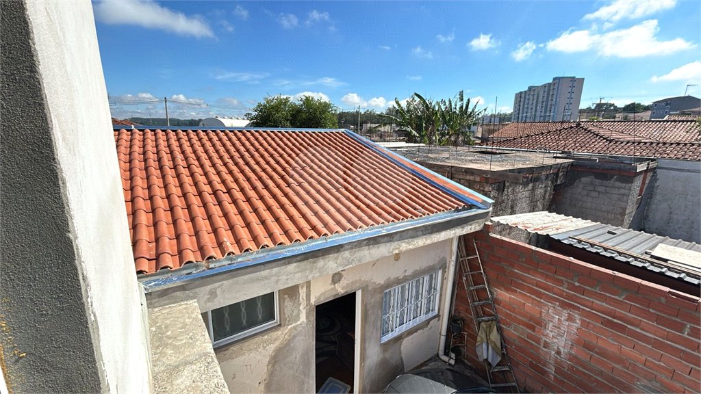 Sobrado á venda no bairro Vila Celina.