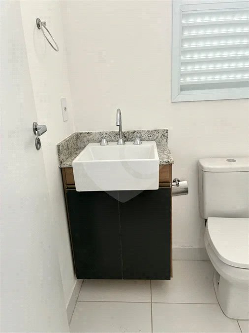 Apartamento para alugar com 3 quartos, sendo 1 suíte, em Barueri, Barueri, SP