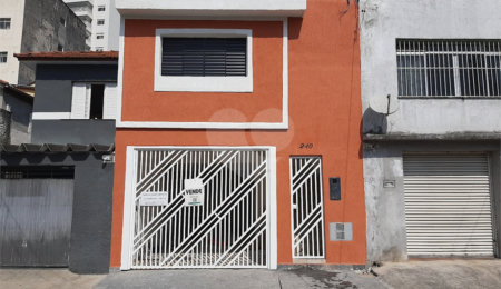 Sobrado à venda com 3 quartos em Vila Nair, São Paulo, SP