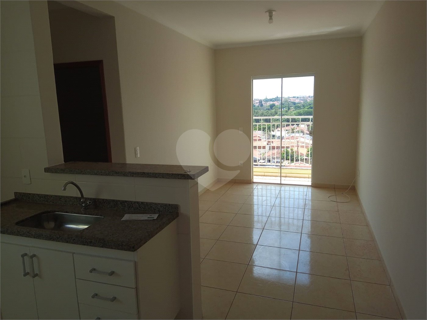 Apartamento com 2 dormitórios.