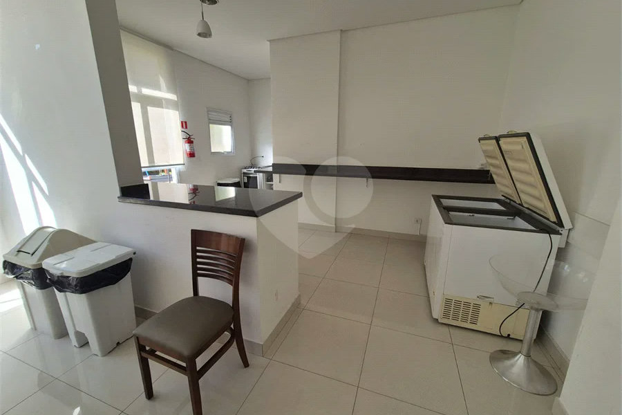 Apartamento Vila Mariana ,2 dormitórios sendo 1 suíte e 2 vagas.