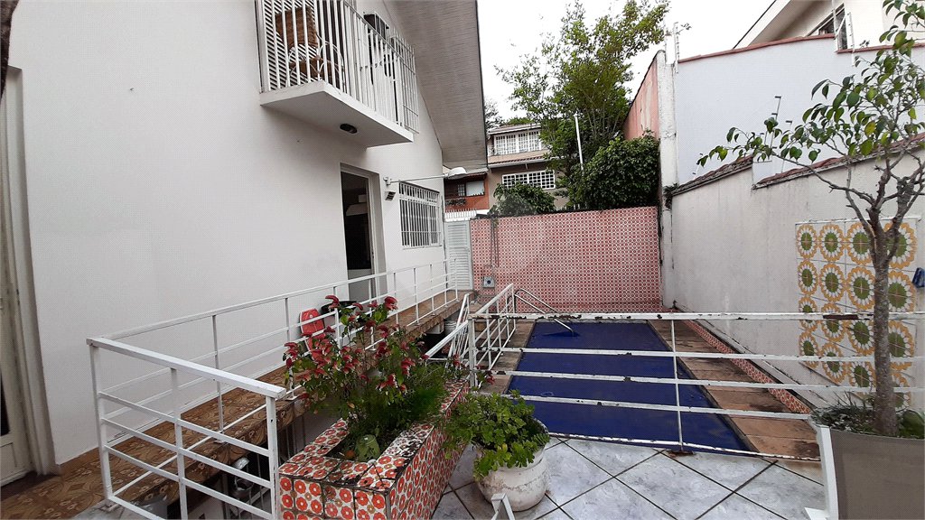 Casa de Vila à venda com 4 quartos, sendo 3 suítes, em Brooklin Velho, São Paulo, SP