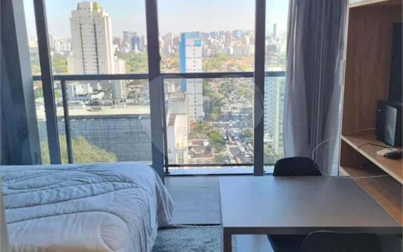 Studio 21M2 mobiliado com vista no Jardins