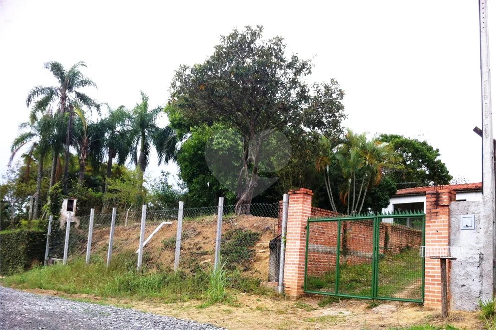 Terreno á venda no bairro Estância Lago Azul em Ártemis.