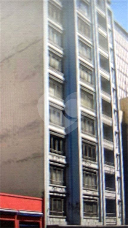 Apartamento de 345m2, 1 por andar.4 dormitórios (sendo 1 suite e 1 closet).