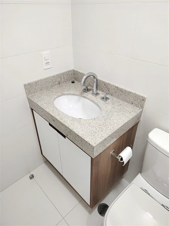 Apartamento à venda com 3 suítes em Vila Pompéia, São Paulo, SP