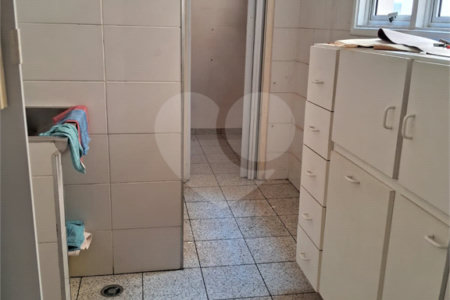 Apartamento à venda com 3 quartos, sendo 1 suíte,  em Vila Mariana, São Paulo, SP