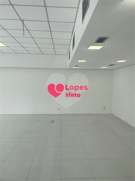 Loja Ponto Comercial em Vila Industrial, São José dos Campos/SP.