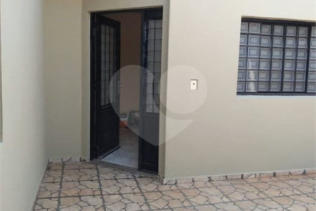 Casa com salão comercial para venda no Jardim Cruzeiro do Sul