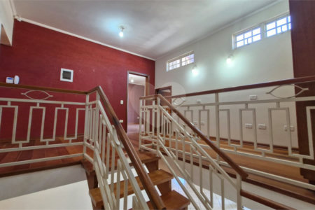 Casa sofisticada à venda em bairro nobre de Atibaia | 3 dormitórios | 408 m²