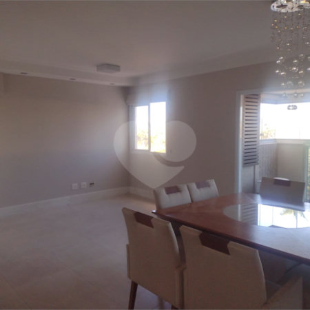 Apartamento á venda no Condomínio Edifício Murano