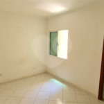 Sobrado a venda no Ipiranga de 220m² com 4 suítes e 2 vagas.Estuda permuta.