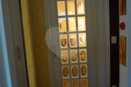 Apartamento no Condomínio Residencial Ipê I .