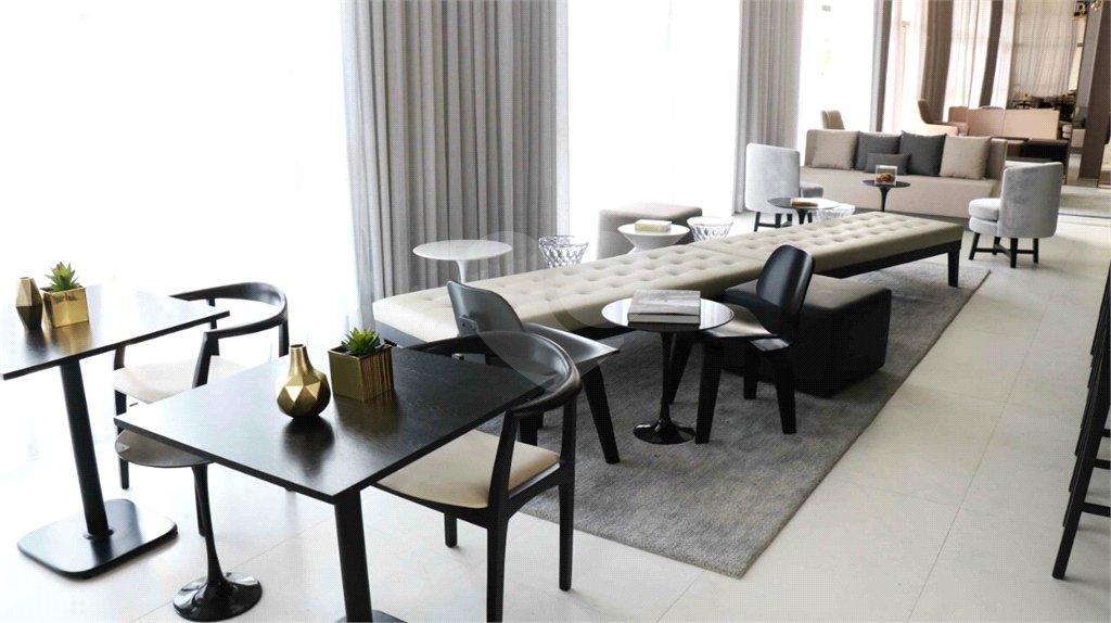 Excelente Apartamento para venda com 4 suítes, 4 vagas e lazer à venda na Vila Mariana!!