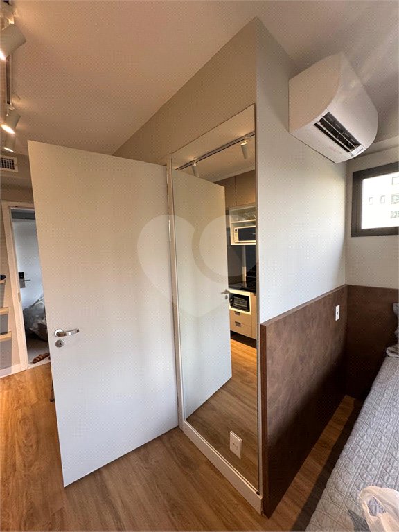 STUDIO EM MOEMA COM 1DORM AR CONDICIONADO EM MOEMA