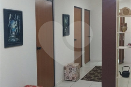 Imóvel + Ponto Comercial com rendimentos em Rua Movimentada de São Carlos