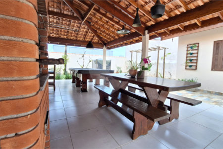 Casa térrea á venda - Peruíbe