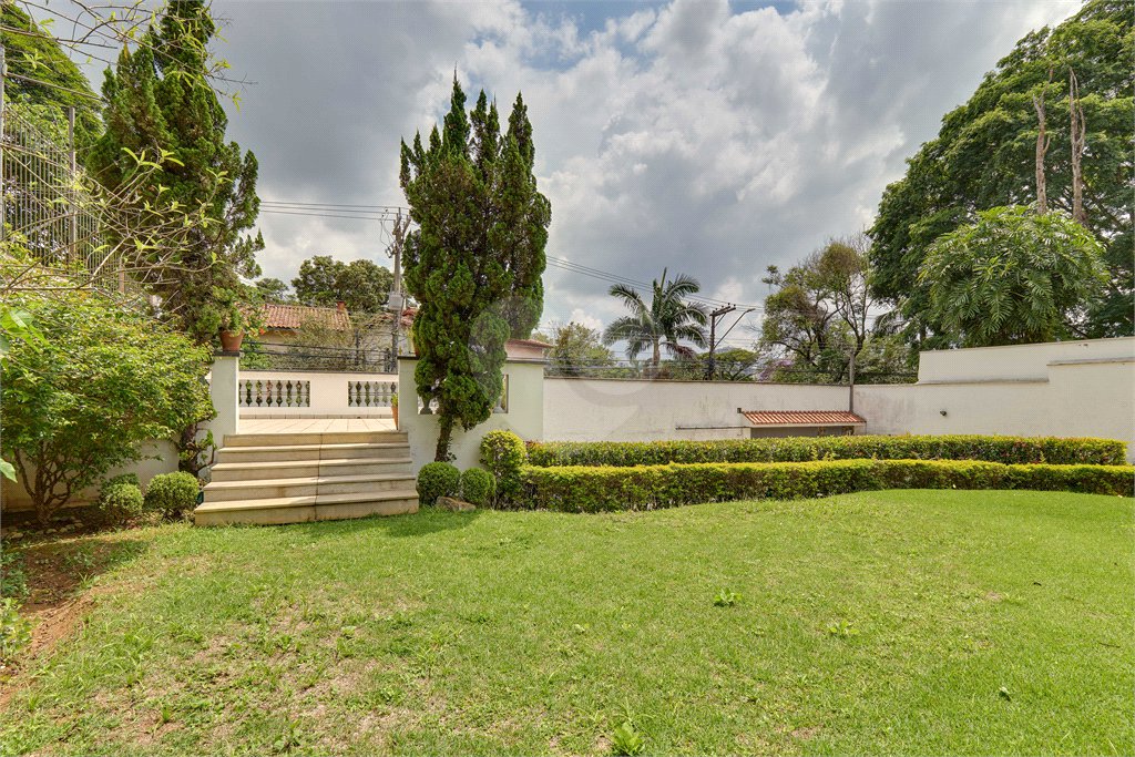Casa Térrea à venda com 4 quartos, sendo 2 suítes, em Alto da Boa Vista, São Paulo, SP