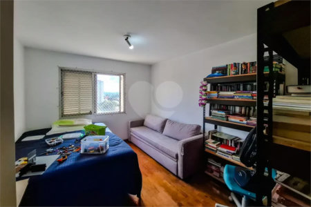 Apartamento de 117m2 com 3 dormitórios e 1 vaga na Vila Mariana