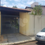 Sobrado à Venda no Parque Fehr – 3 Dormitórios e Área Gourmet em Rua Tranquila