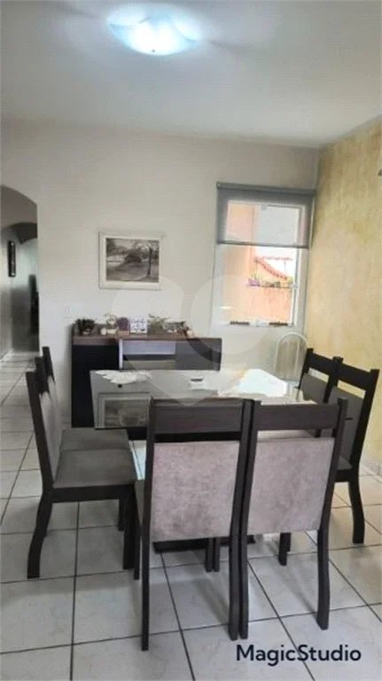 Sobrado com 246m², 3 quartos, sendo 1 suíte, 7 vagas de garagem, à venda no Jd das Maravilhas, em Santo André